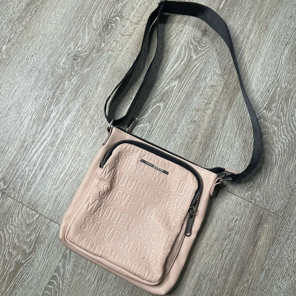 Steve Madden BGlamm Crossbody Bag  Signature Logo Blush Pink - Picture 2 of 7